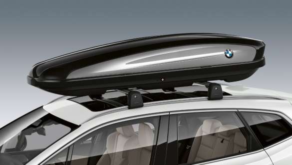 BMW Série 2 Active Tourer U06 2021 - coffre de toit BMW 420 Schwarz/Titansilber BMW Série 2 Active Tourer U06 2021 - coffre de toit BMW 420 Schwarz/Titansilber