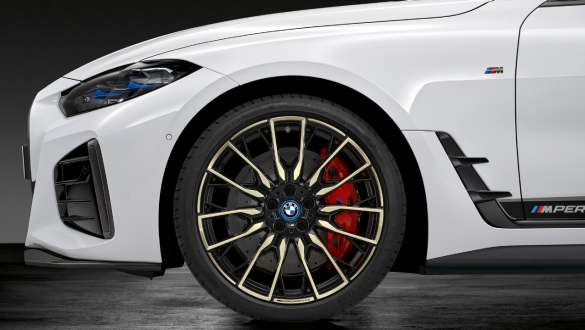 Jantes BMW M Performance 20" en alliage léger à doubles rayons 868 M bicolores (Night Gold, fraisage brillant), kit de roues été complet BMW i4 M50 G26 2021 Jantes BMW M Performance 20" en alliage léger à doubles rayons 868 M bicolores (Night Gold, fraisage brillant), kit de roues été complet BMW i4 M50 G26 2021