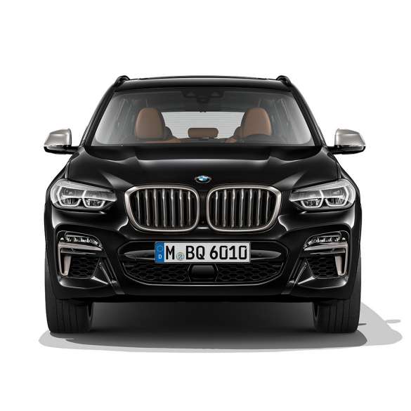 BMW X3 M40i et BMW X3 M40d, vue de profil. Extérieur de la BMW X3 M40i et BMW X3 M40d en Saphierschwarz metallic, vue de face.