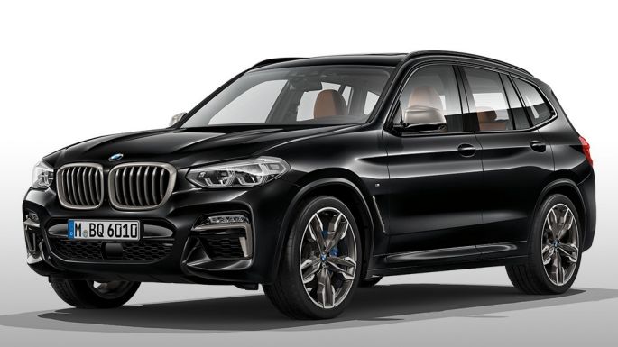 BMW X3 M40i et BMW X3 M40d, vue de profil. Extérieur des BMW X3 M40i et BMW X3 M40d en Saphierschwarz metallic, vue de profil.