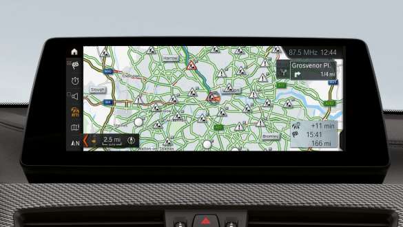 Real Time Traffic Information de la BMW X2 F39 Real Time Traffic Information RTTI de la BMW X2 2018 F39 intérieur