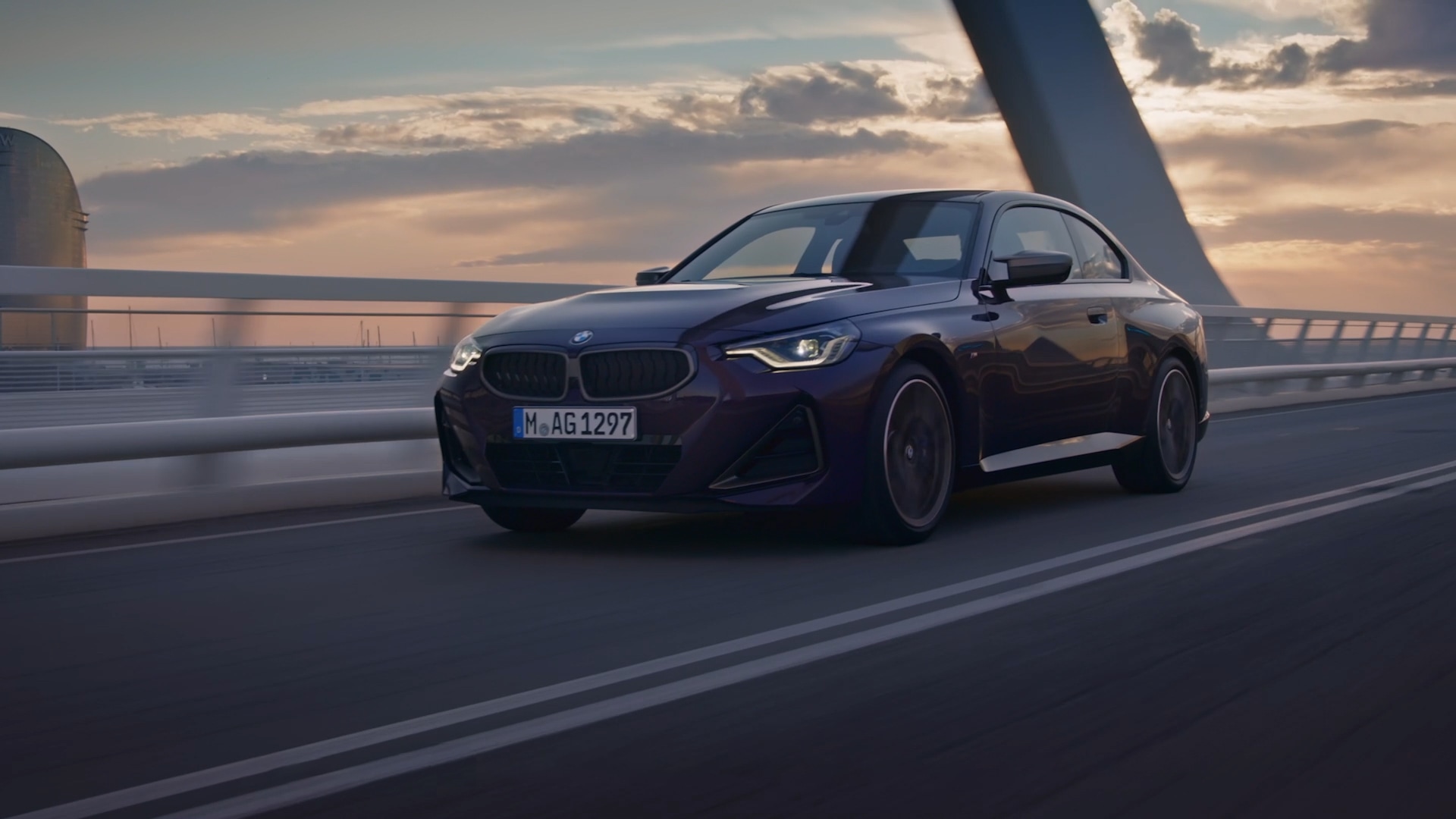 La BMW Série 2 Coupé G42 2021 dynamique de conduite en vidéo La BMW Série 2 Coupé G42 2021 dynamique de conduite en vidéo