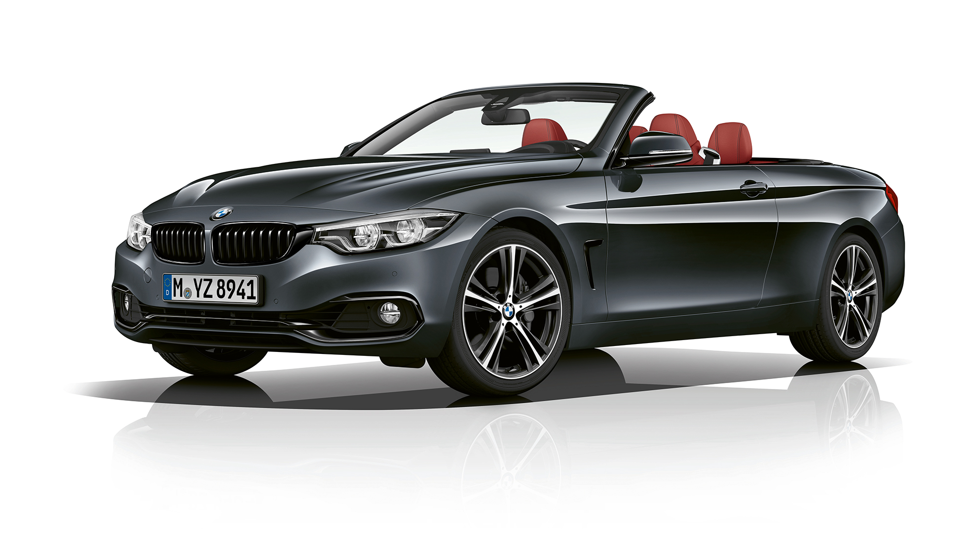 BMW Série 4 Cabrio, Modèle Sport, vue de trois quarts face BMW Série 4 Cabrio, Modèle Sport, vue de trois quarts face