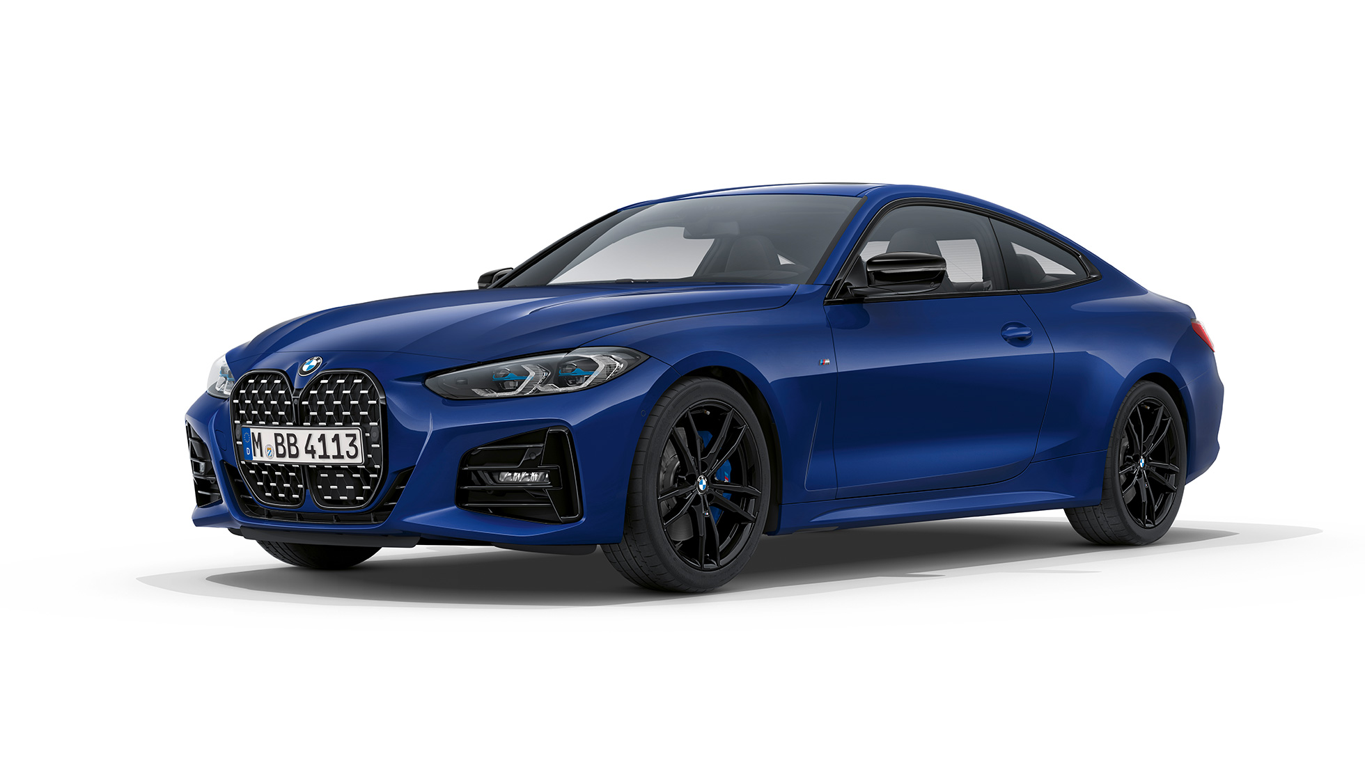 BMW Série 4 Coupé Kit M Sport G22 2020 BMW Série 4 Coupé G22 2020 Kit M Sport Arctic Race Blue metallic, vue de trois quarts avant