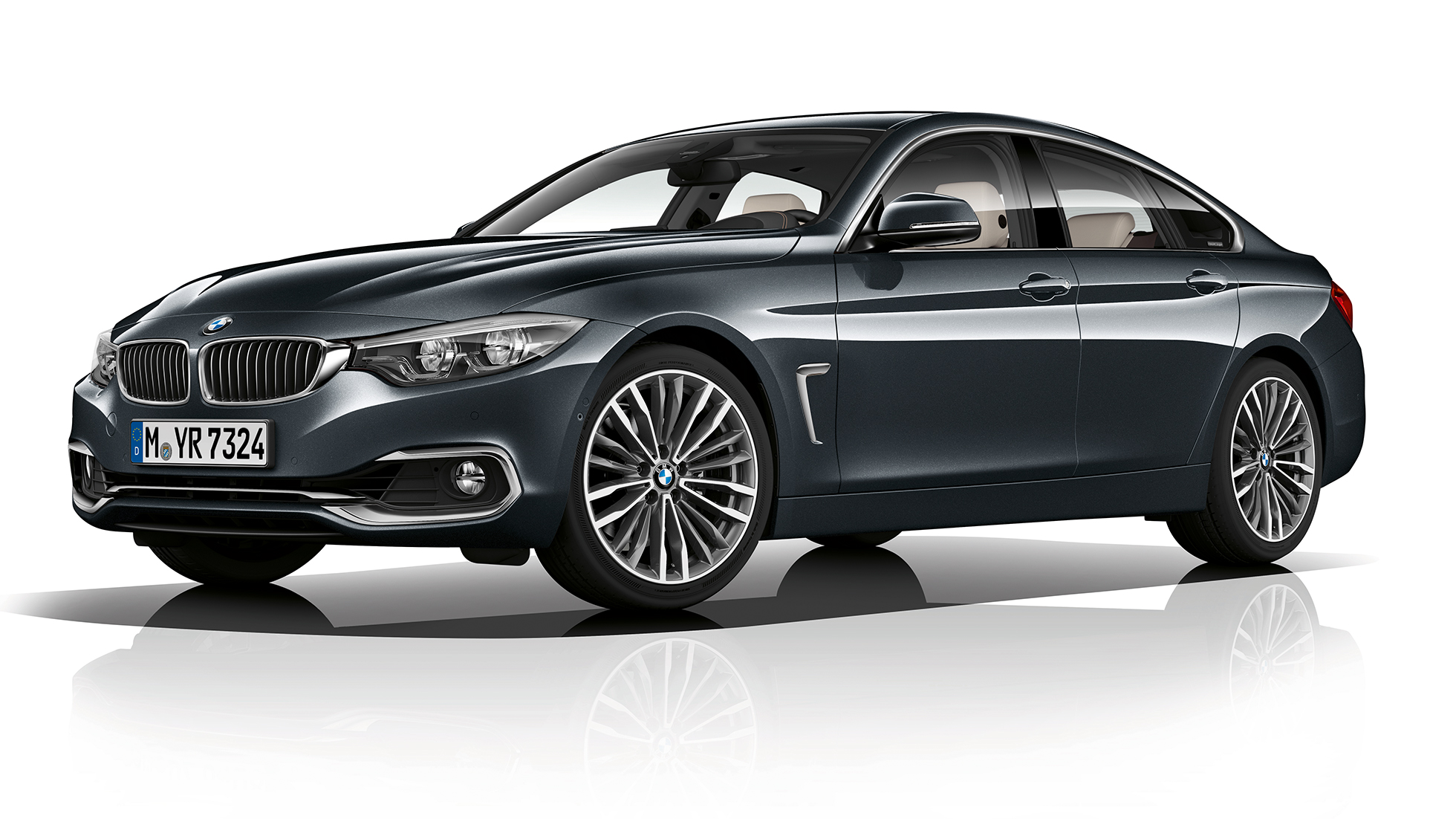 BMW Série 4 Gran Coupé, Modèle Luxury, vue de trois quarts face BMW Série 4 Gran Coupé, Modèle Luxury, vue de trois quarts face