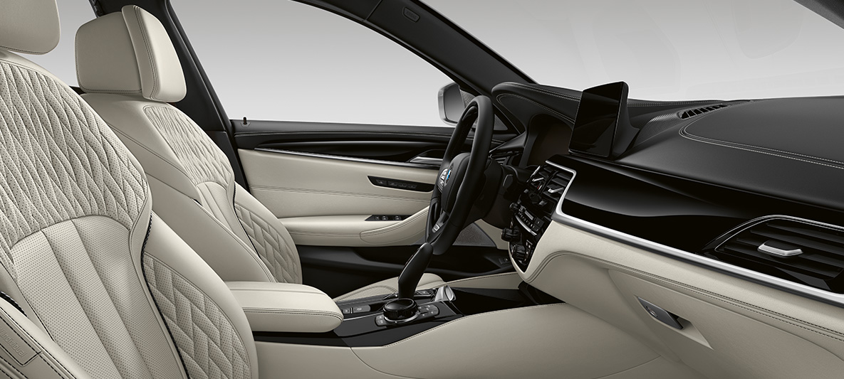 Équipement tout cuir de la BMW Série 5 Berline Individual, intérieur Équipement tout cuir de la BMW Série 5 Berline Individual G30 restylage 2020, habitacle et intérieur