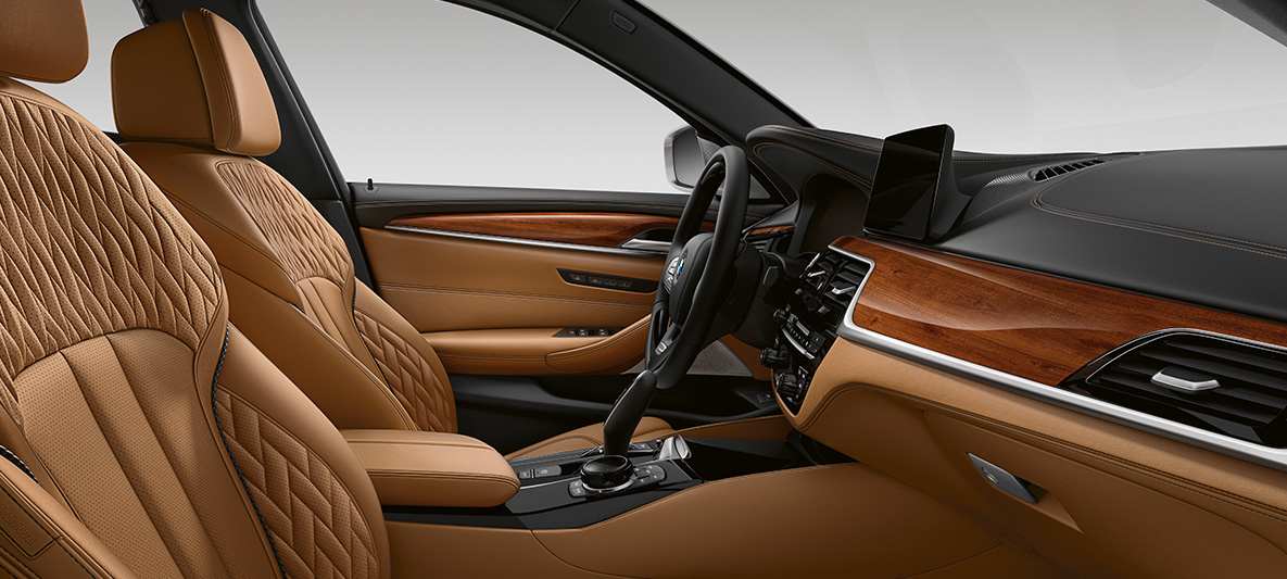 Équipement tout cuir de la BMW Série 5 Berline Individual, intérieur Équipement tout cuir de la BMW Série 5 Berline Individual G30 restylage 2020, habitacle et intérieur
