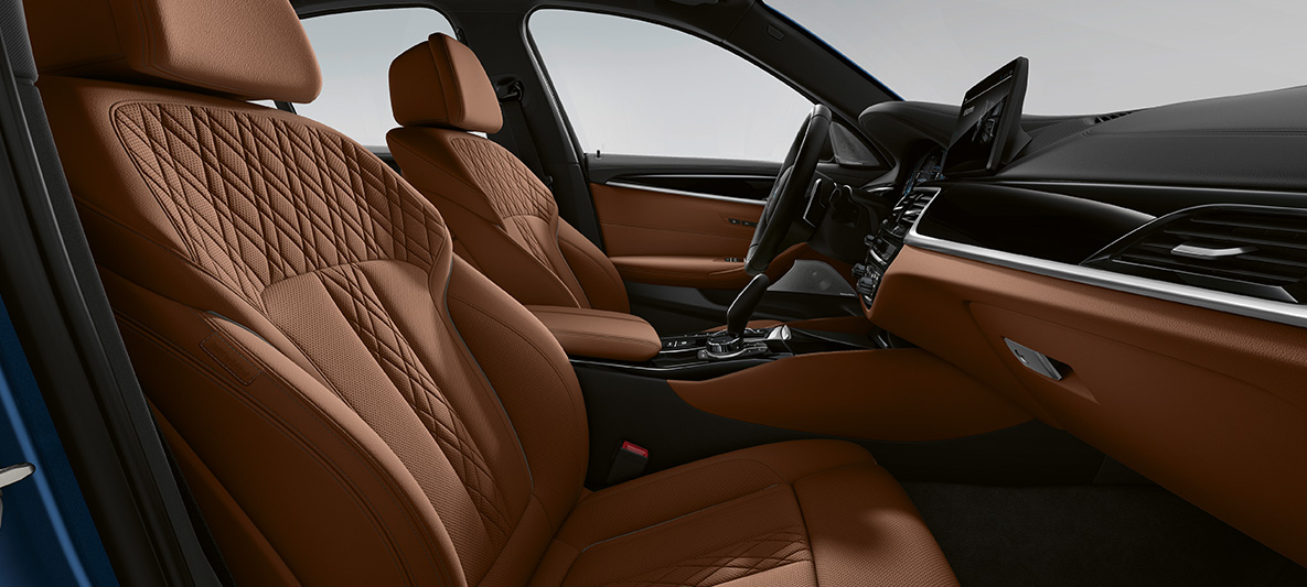 Équipement tout cuir de la BMW Série 5 Berline Individual, intérieur Équipement tout cuir de la BMW Série 5 Berline Individual G30 restylage 2020, habitacle et intérieur