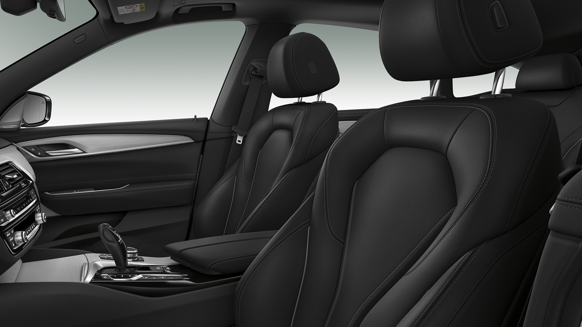 BMW Série 6 Gran Turismo G32 Sport Line Intérieur Intérieur et sièges sport pour le conducteur et le passager avant de la BMW Série 6 Gran Turismo G32 2017 Sport Line