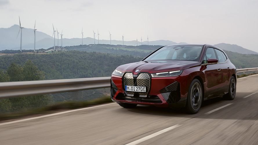 BMW iX M60 i20 2022 electric SUV electric car Oxid Grey metallic sustainability video