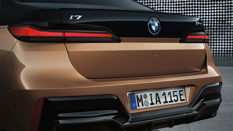 BMW i7 M70 xDrive Limousine G70 becquet arrière M