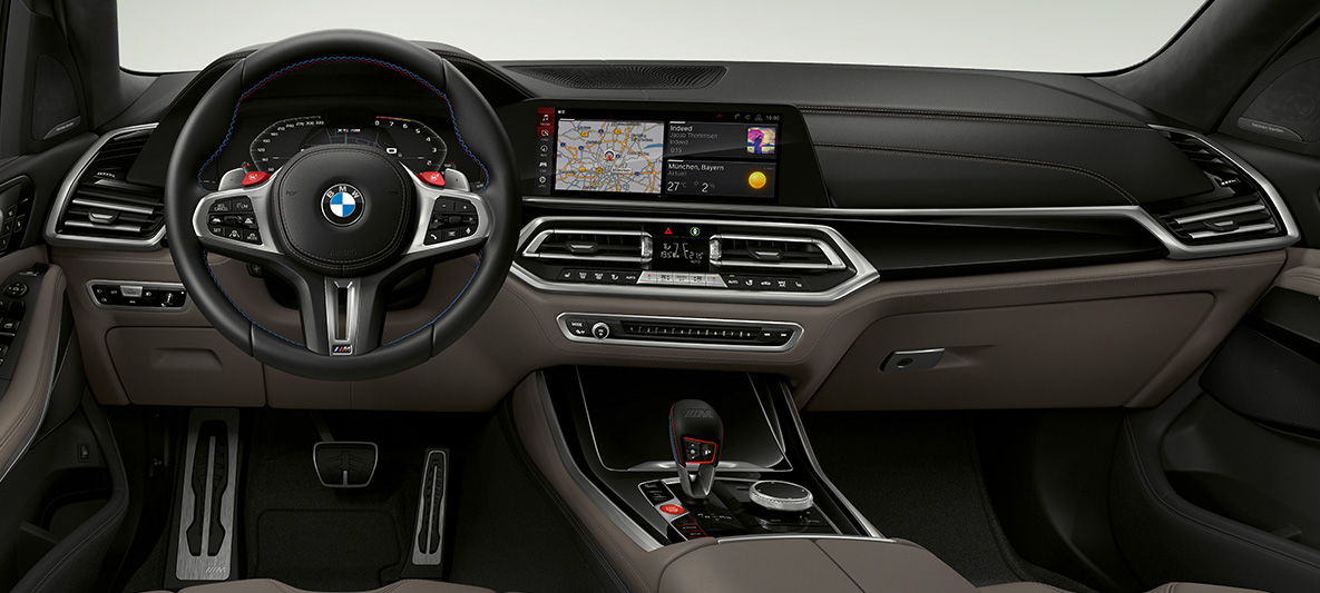 Volant M en cuir de la BMW X5 M Volant M en cuir avec surpiqûres contrastées, BMW X5 M, F95, poste de conduite