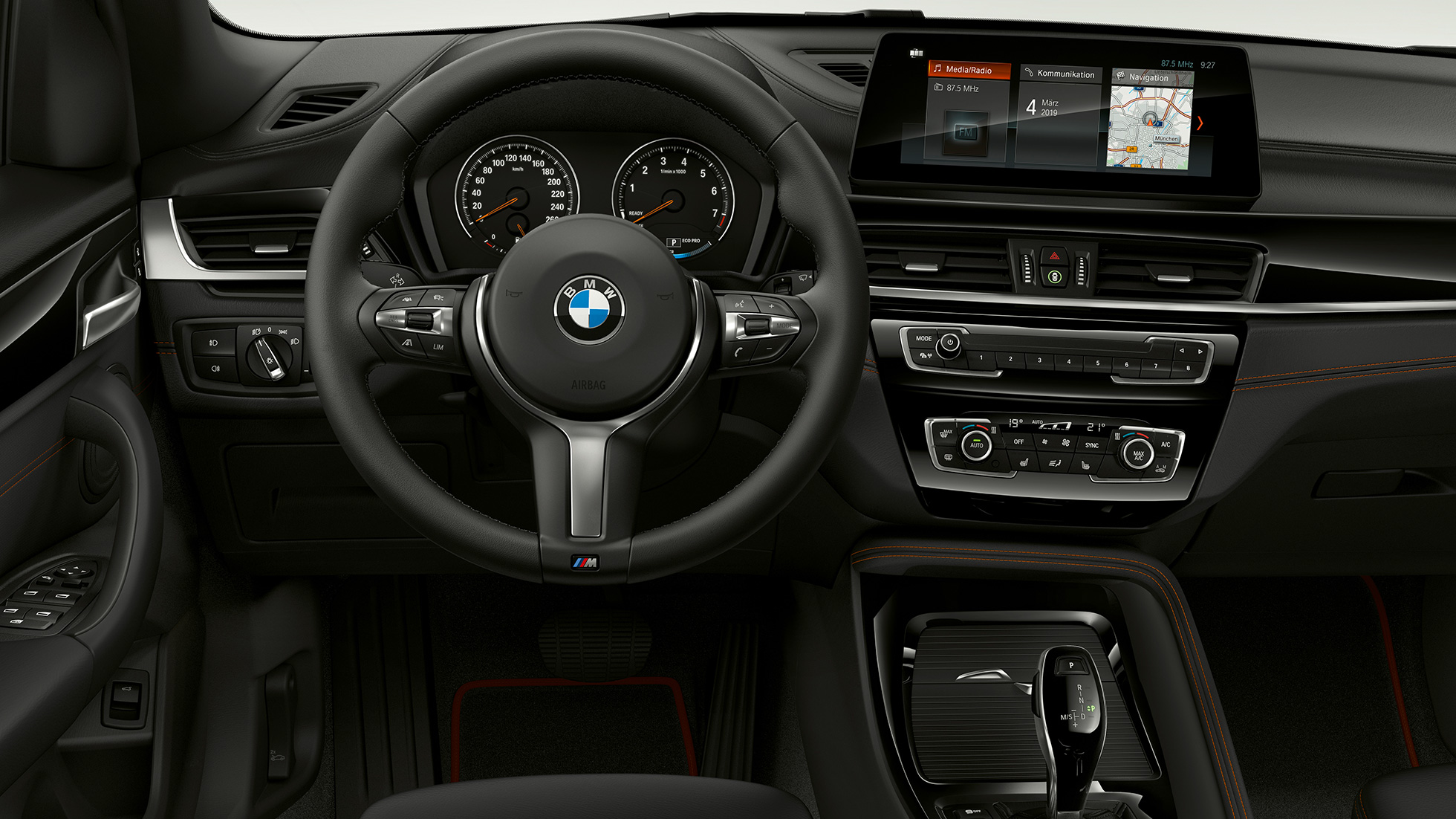 BMW X1, Modèle Sport Line, intérieur BMW X1, Modèle Sport Line, intérieur avec vue sur le poste de conduite