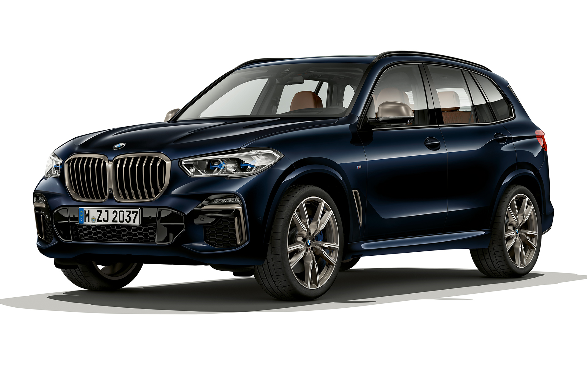 Avant de la BMW X5 M50d Vue en gros plan de l’avant de la BMW X5 M50d