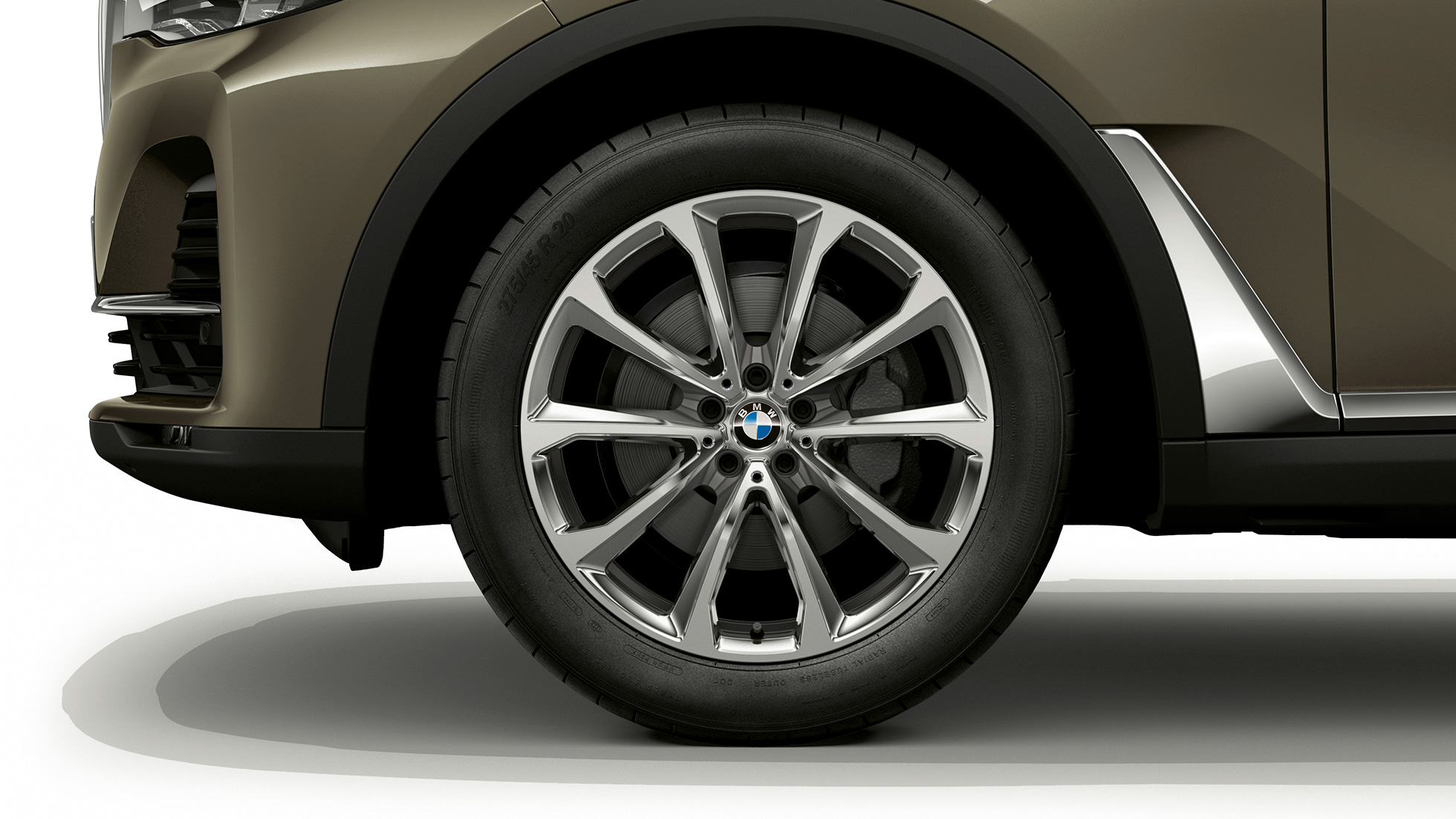 BMW X7, jante en alliage léger du Gros plan d’une jante en alliage léger de la BMW X7