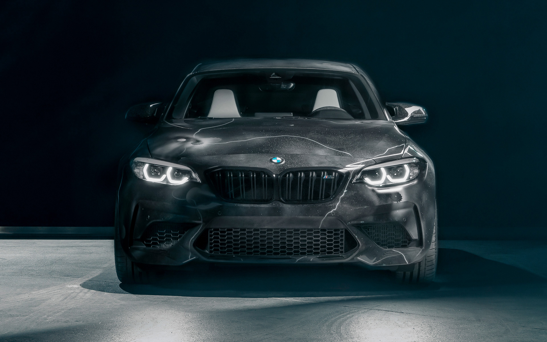 BMW M2 Edition conçue par FUTURA 2000 F87 2020 vue avant BMW M2 Edition conçue par FUTURA 2000 F87 2020 vue avant sur fond noir