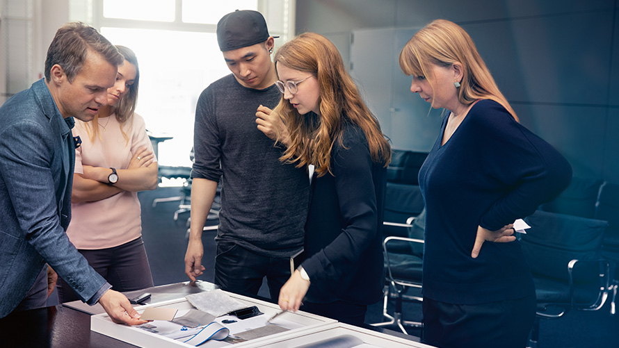 BMW Concept i4 2020 G26 Voiture 100 % électrique BMW Gran Coupé Image 1