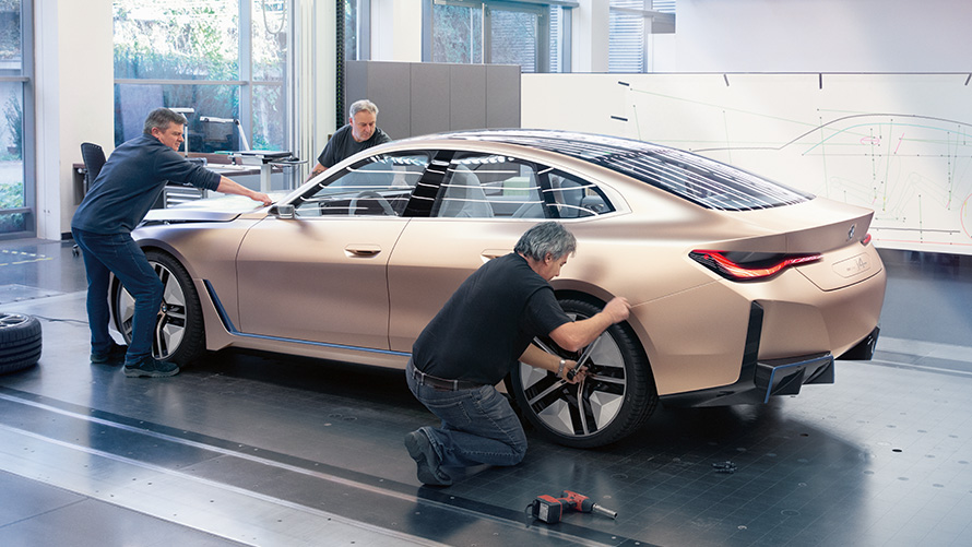 BMW Concept i4 2020 G26 Voiture 100 % électrique BMW Gran Coupé Image 4