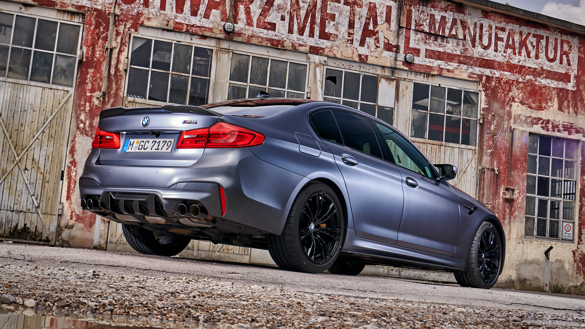 Becquet arrière BMW M Performance Pro en carbone. Spoiler arrière design BMW M Performance Pro en carbone.