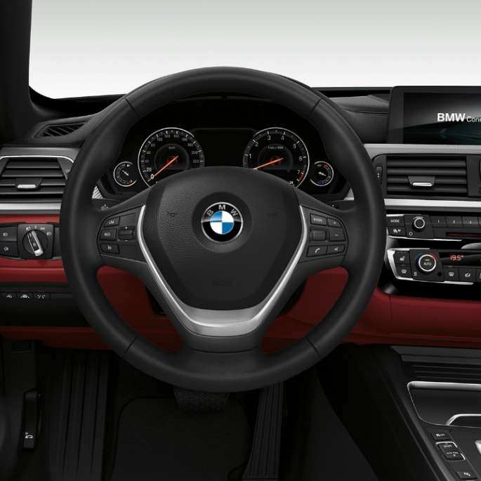BMW Série 4 Cabrio, Modèle Sport, poste de conduite BMW Série 4 Cabrio, Modèle Sport, poste de conduite