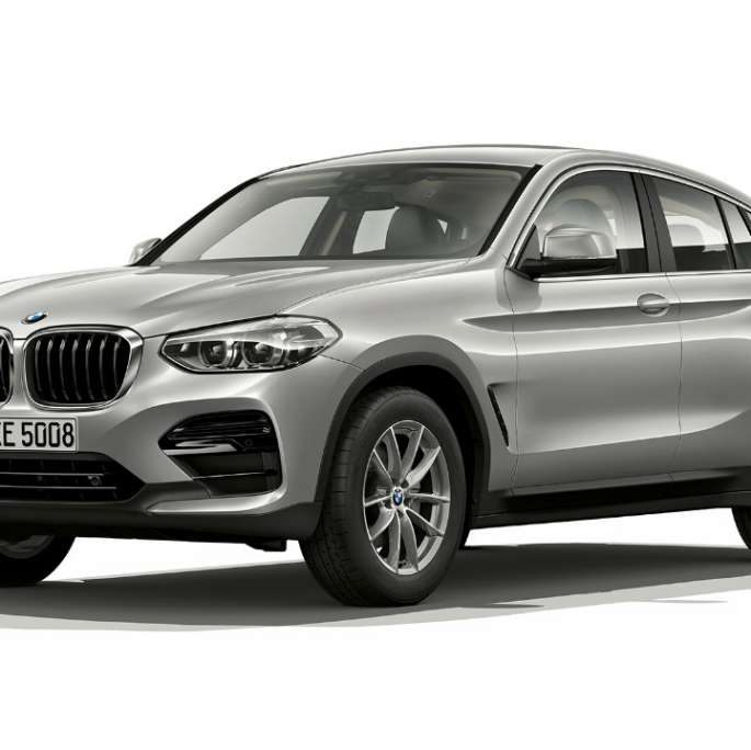 BMW X4 xDrive20d Modèle Advantage G02 2018 en Glaciersilber vue de trois quarts avant