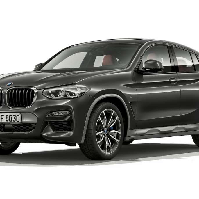 BMW X4 xDrive30i Modèle M Sport X G02 2018 en Sophistograu Brillanteffekt vue de trois quarts avant
